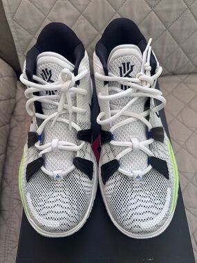 Nike Kyrie 7 “Brooklyn Beats”
